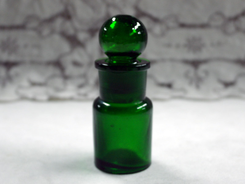 アンティーク　ガラス グリーン・ブルー系 グリーン　ボトル