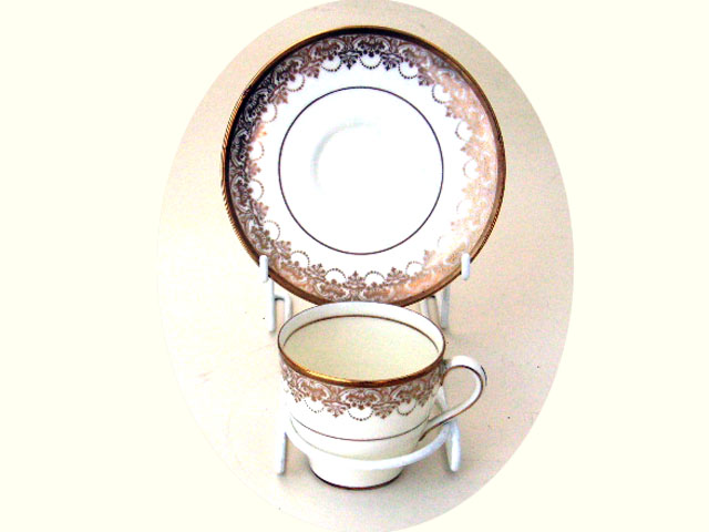 アンティーク　陶磁器 食器　カップ＆ソーサー他 ロイヤルドルトン（Royal Doulton）　カップ＆ソーサ　デミ　６客セット