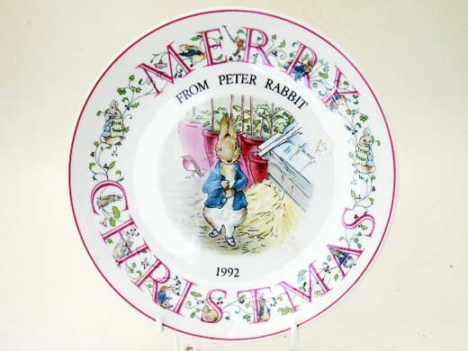 ウェッジウッド（Wedgewood)　ピーターラビット　クリスマスプレート　１９９２年 アンティーク　陶磁器 飾り用プレート