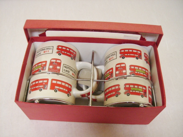 雑貨（キッチン） 雑貨陶器 ロンドンバス　マグカップ　2個セット　箱付き　新品