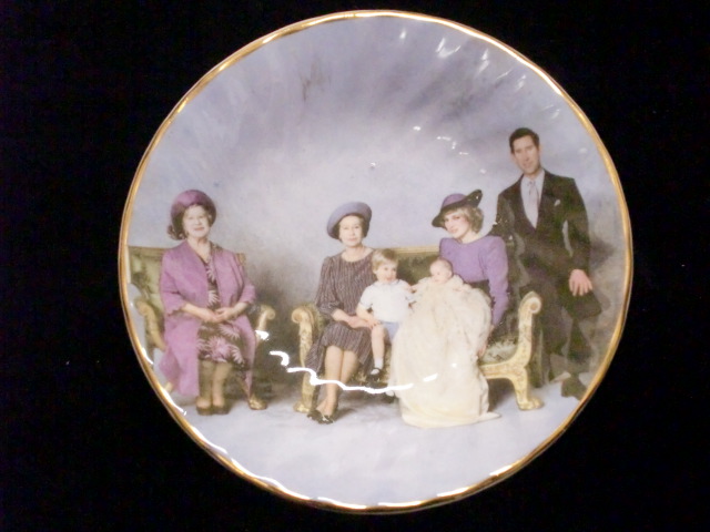 英国王室　ファミリー　プレート アンティーク　陶磁器 雑貨陶器