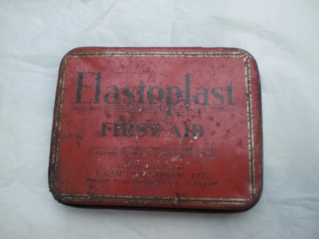 雑貨（ホビー） ティン（缶） ELASTOPLAST　FIPSTAID　T.J　SMITH&NEPHEW