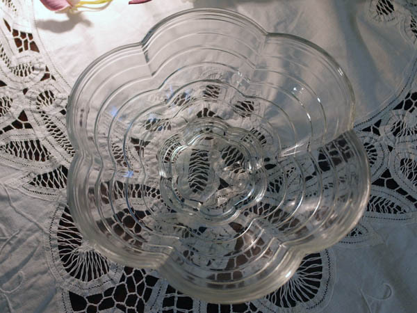 雑貨（キッチン） テーブル＆キッチンウェア クリアガラス　花形ボール（大）＋（小）ｘ２