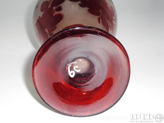 アンティーク　ガラス 赤系　クランベリー・ルービーなど ボヘミアングラス　バーズ（花器）　ペア