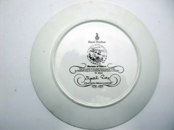 アンティーク　陶磁器 飾り用プレート ロイヤルドルトン（Royal Doulton)　飾り皿　Elizabeth Gray