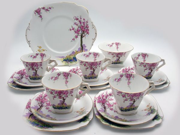 Antique “Standard China” ティーカップセット