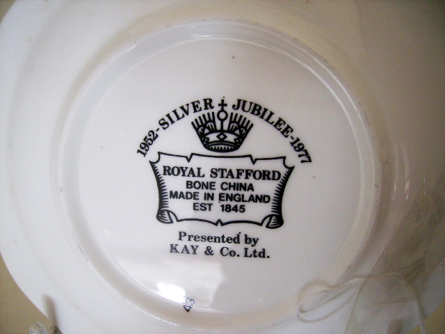 英国王室　プレート アンティーク　陶磁器 雑貨陶器