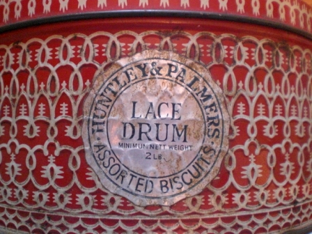 雑貨（ホビー） ティン（缶） LACE DRUM HUNTLEY&PALMERS・BISCUITS