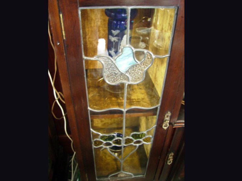 画像2: キャビネット　ステンド入り