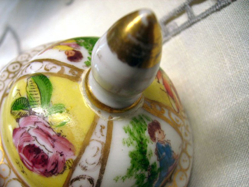 画像1: ドレスデン風　壺(小）