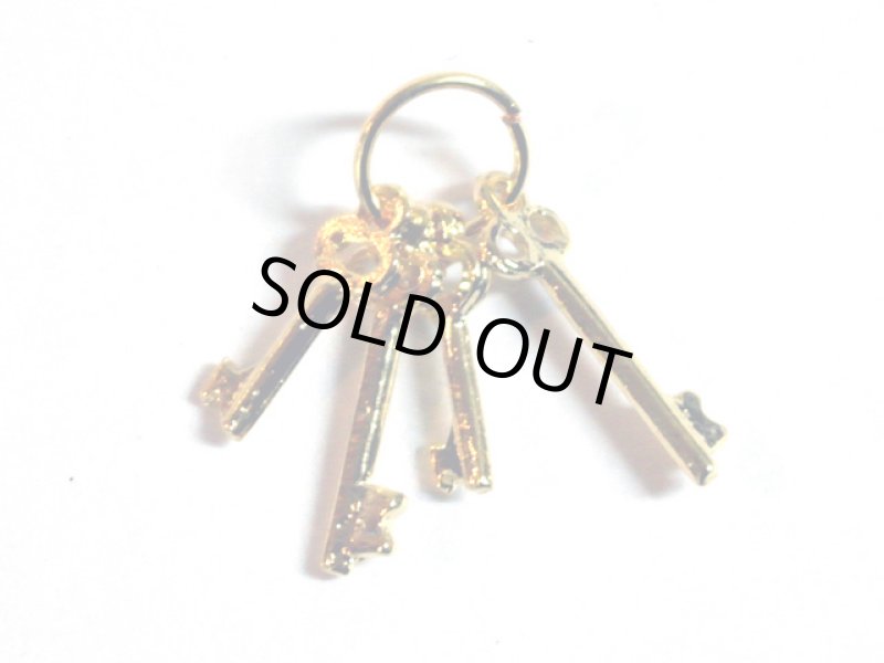 画像1: ドールハウス用  鍵4個セット　リング付 (1)