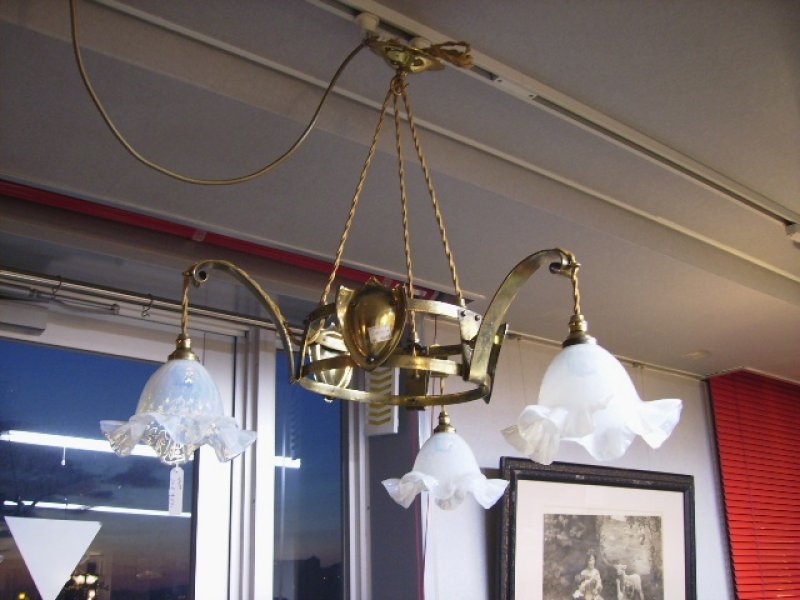 画像1: 3灯　シャンデリア　（4277・4770　シェード付き） (1)