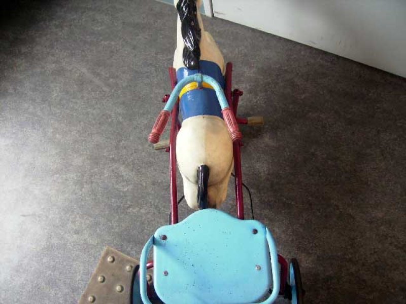 画像1: ホース型　ペダル三輪車