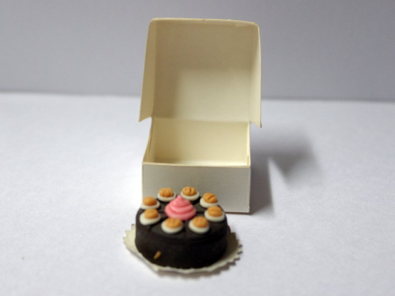 画像1: ケーキ　箱入り (1)