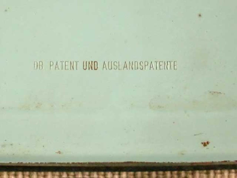 画像2: ホウロウ 鍋　蓋付き　クリーム色