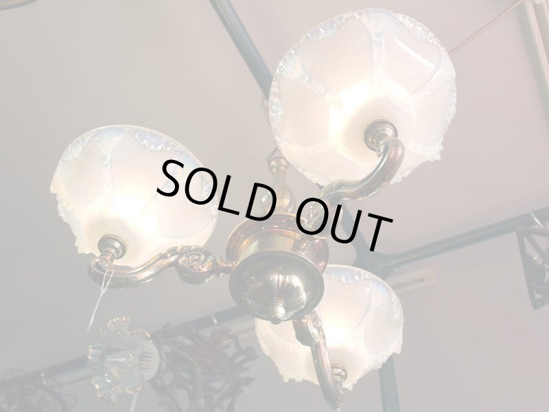 画像2: シャンデリア　３灯　シェード付き　セット (2)