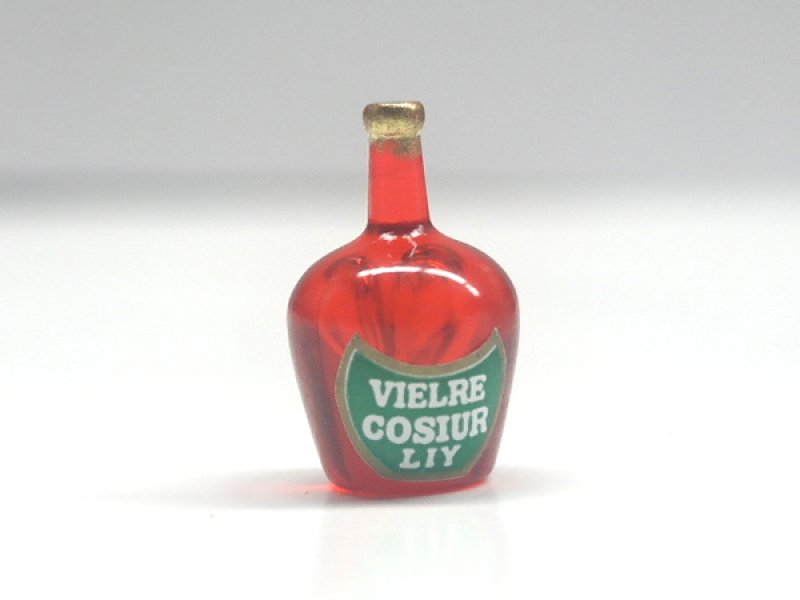 1/12サイズのドールハウス用ミニチュア　リキュール　ボトル