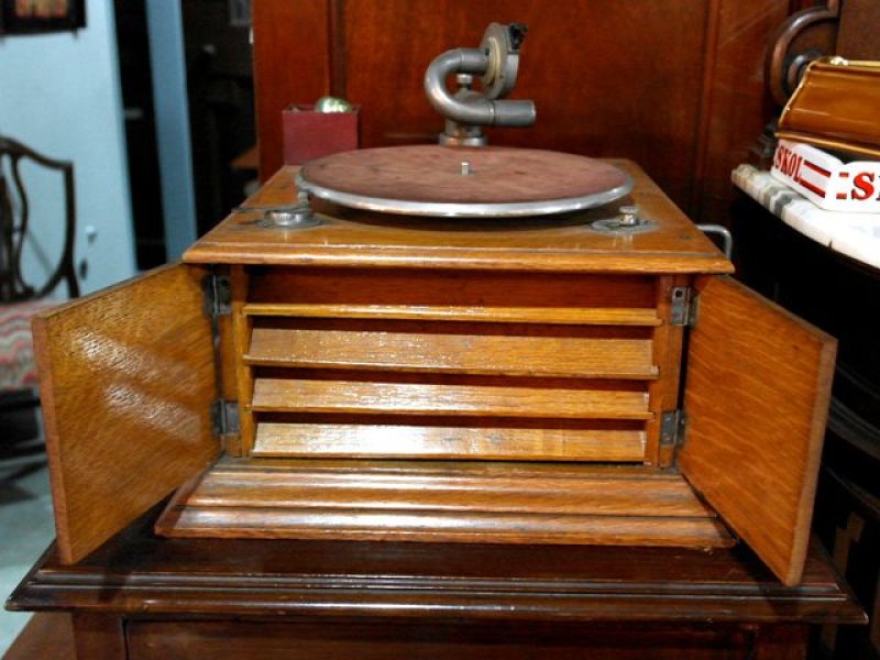 画像10: 蓄音機 (10)