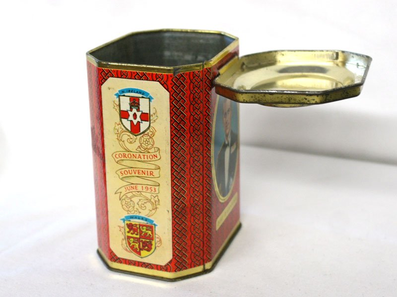 画像3: ビンテージ缶 1953年 エリザベス女王 戴冠式記念