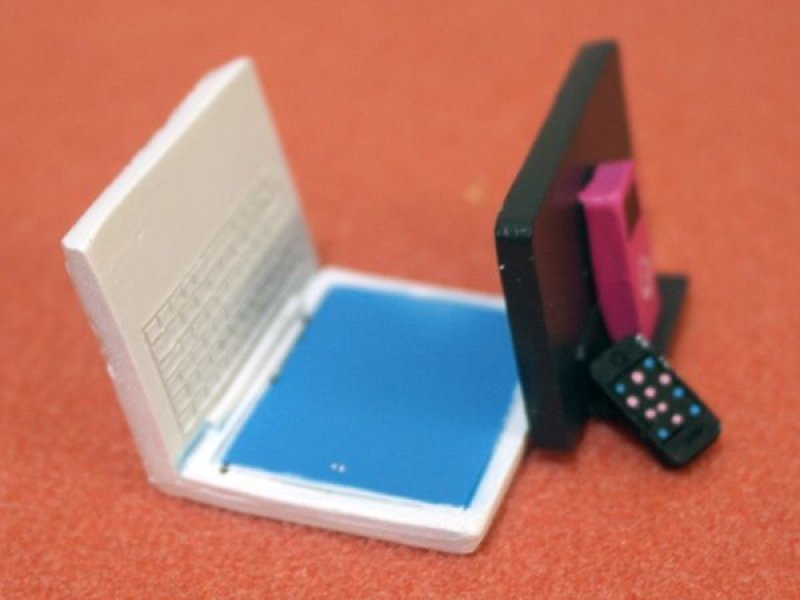 画像3: ラップトップPC（ノートパソコン）、携帯電話　MP3　セット (3)