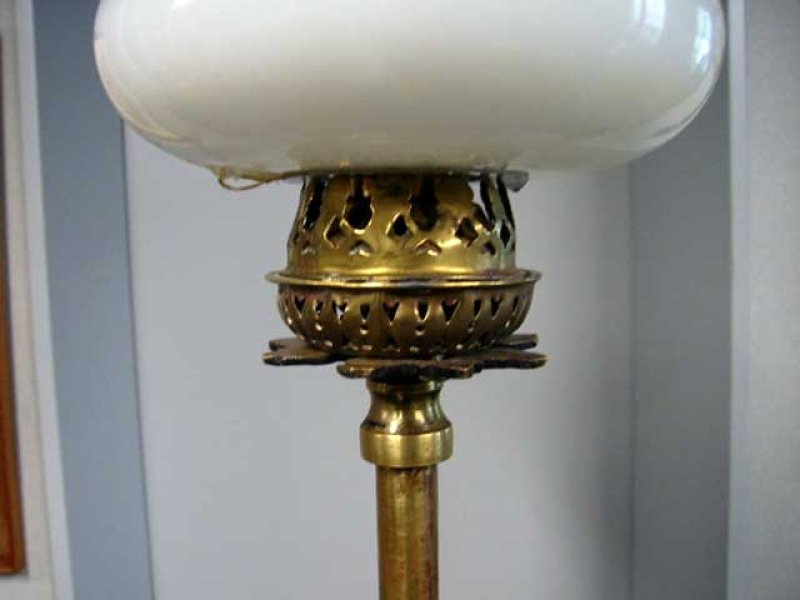 オイルランプスタンド 伸縮可（シェード付き）