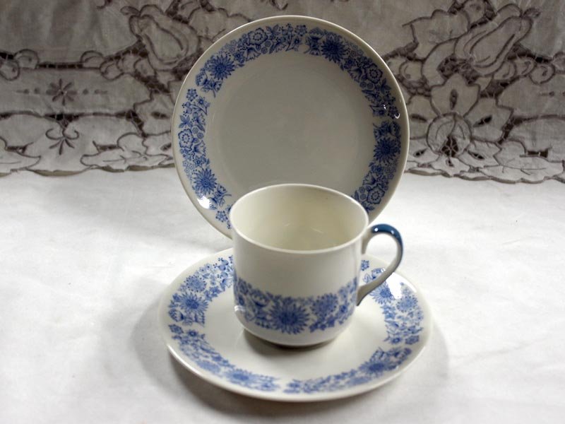 画像3: ロイヤルドルトン（Royal Doulton）　cranboune　トリオ5客セット　 (3)
