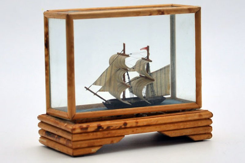 画像2: 船の置物 (2)