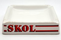 灰皿 （Skol）