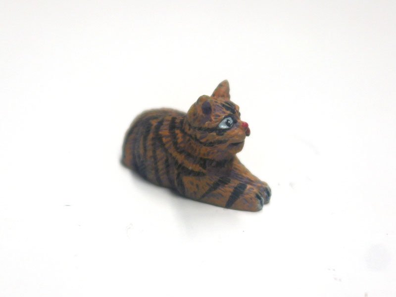 1/12サイズのドールハウス用ミニチュア猫です