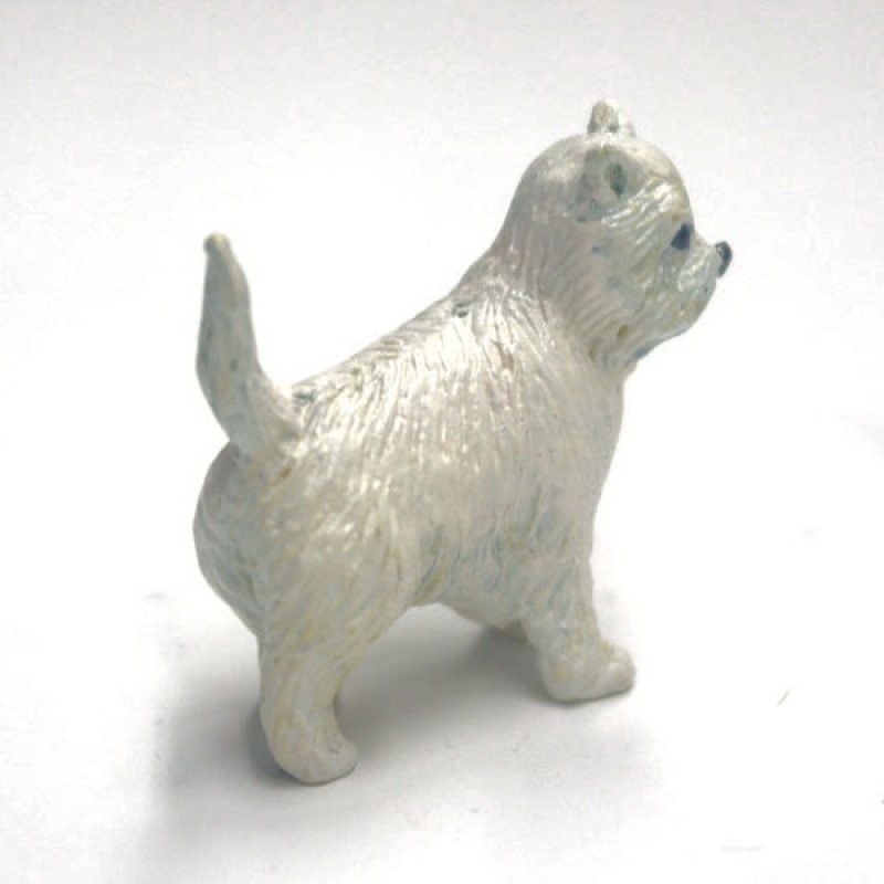 1/12サイズのドールハウス用ミニチュア犬です