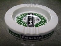 灰皿 （Heineken)
