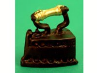 アイロン　（ブラック　メタル）