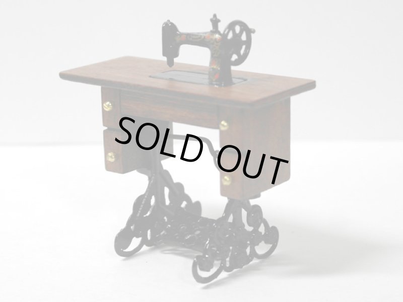 画像4: 足踏みミシン (4)