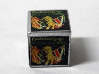 ビスケット缶　１個