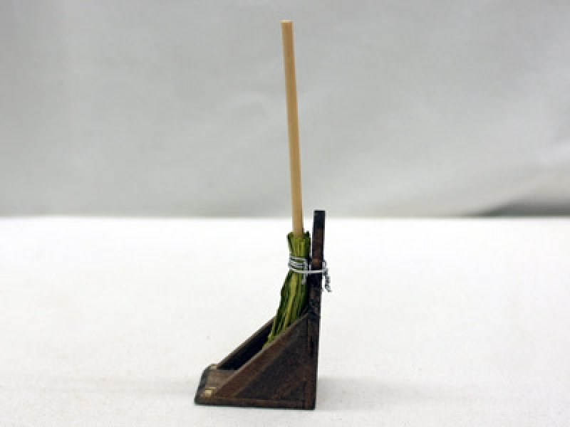 画像2: ほうき＆スタンド (2)
