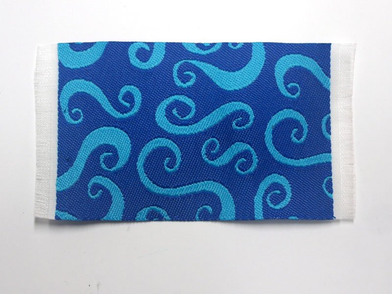 1/12サイズのドールハウス用ミニチュアラグ　リバーシブルです