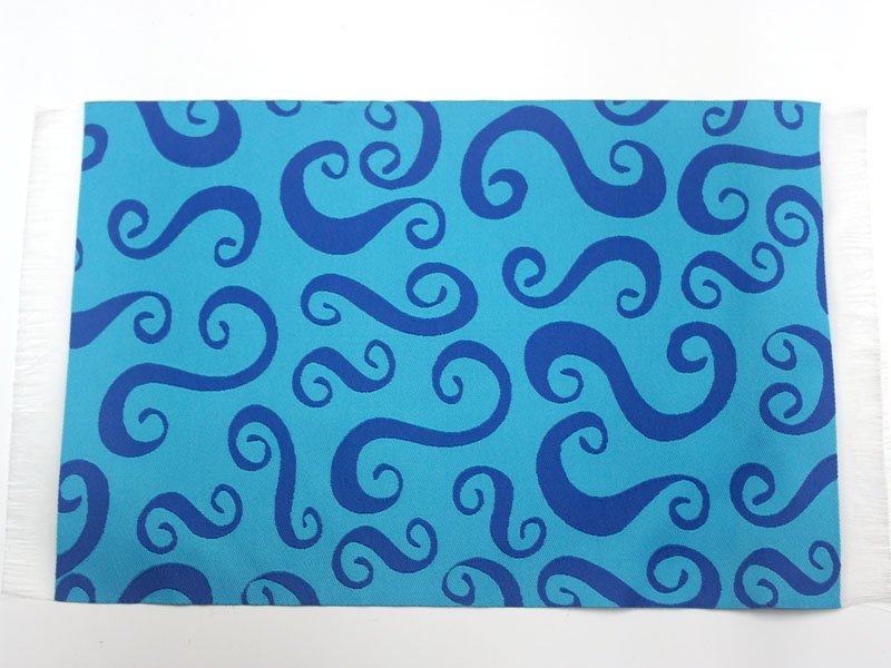 1/12サイズのドールハウス用ミニチュアラグ　リバーシブルです