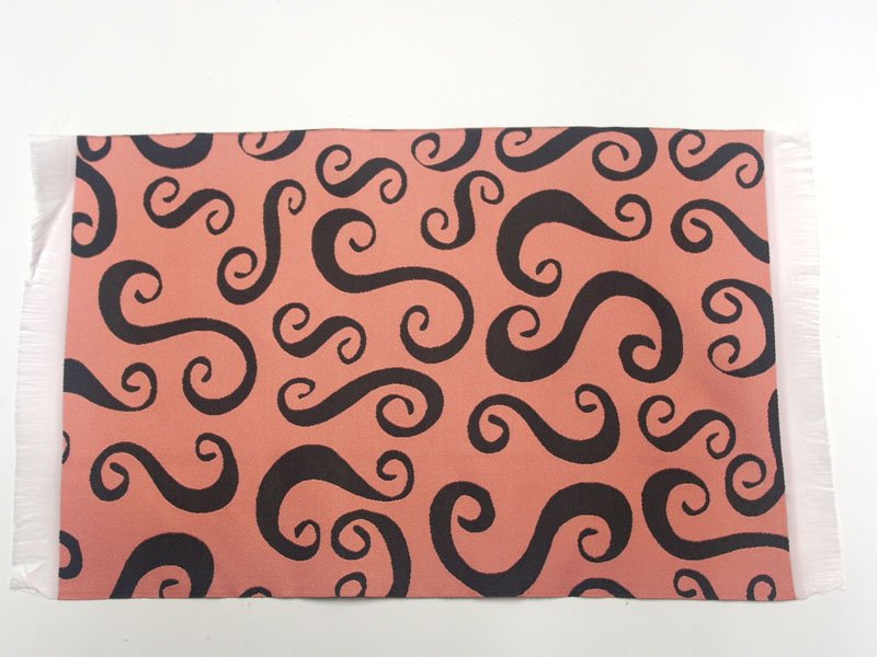 1/12サイズのドールハウス用ミニチュアラグ　リバーシブルです