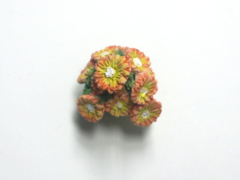 1/12サイズのドールハウス用ミニチュアアプリコット・ディジーです