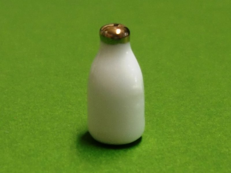 画像1: ミルクボトル キャップ金色 (1)