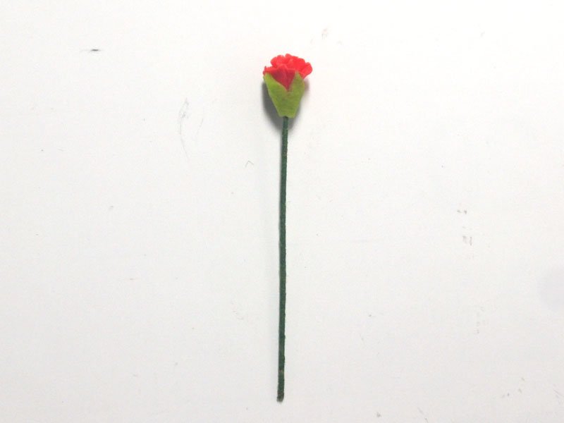 1/12サイズのドールハウス用ミニチュアカーネーション　赤です