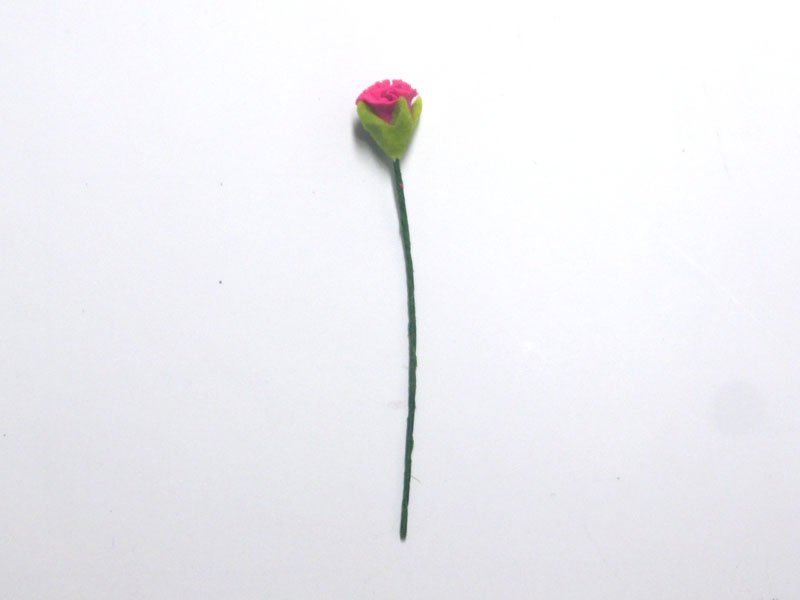 1/12サイズのドールハウス用ミニチュアカーネーション　ピンク　濃です