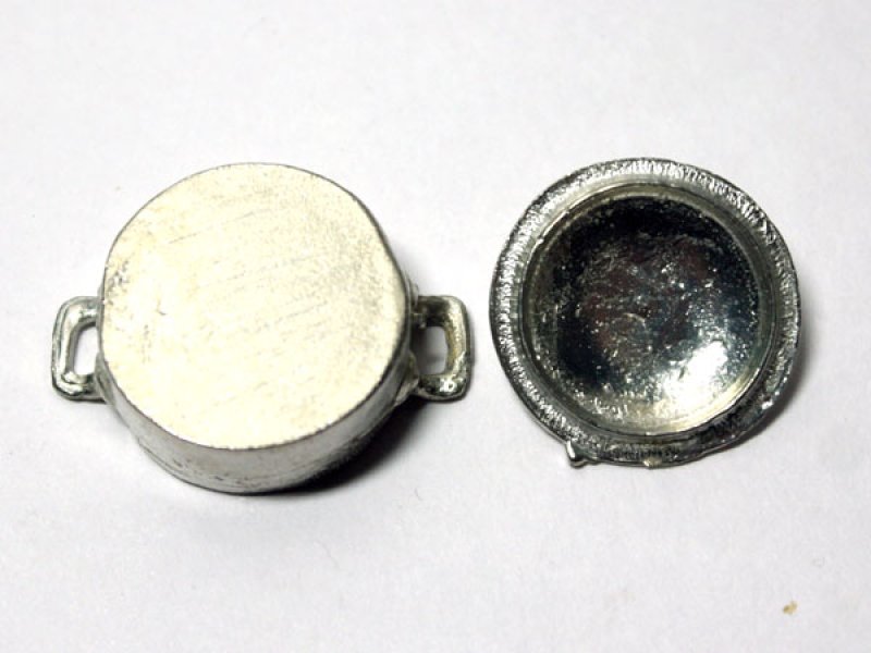 画像4: キャセロール鍋　(ホワイトメタル製） (4)