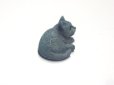 1/12サイズのドールハウス用ミニチュア猫　（グレイ　キャット）です