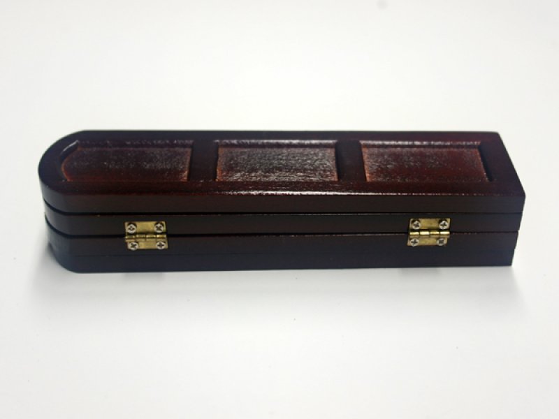 1/12サイズのドールハウス用ミニチュア4パネル　スクリーン　マホガニーです