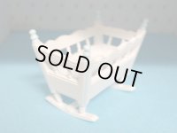 ロッキング・クレードル・コット　（揺りかご）