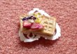 ミニチュア 1/12スケール  ワッフル　B　ドイリー付スィーツ/デザート98
