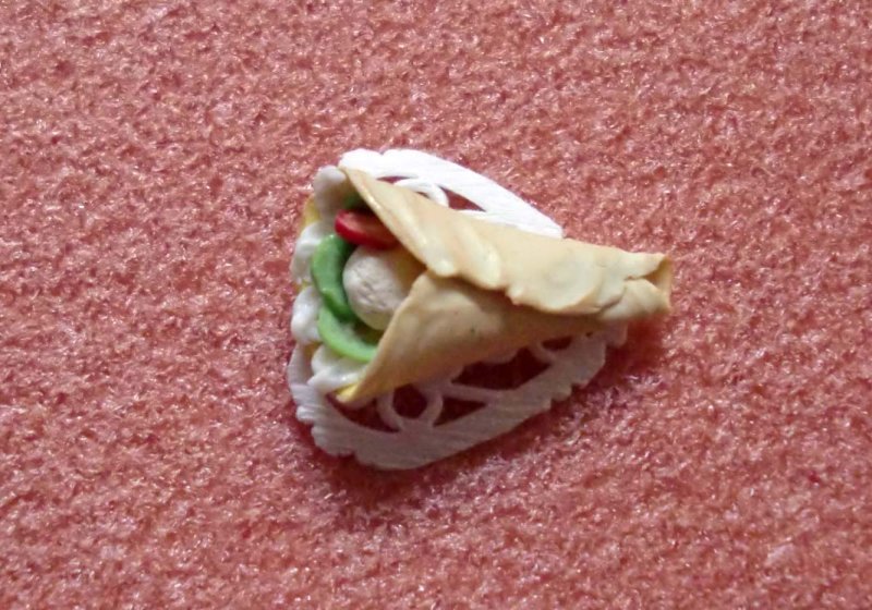 ミニチュア 1/12スケールクレープ　B　ドイリー付