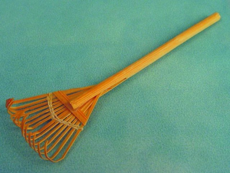 画像1: レーキ（くま手、竹ほうき） (1)