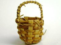バスケット　（かご）
